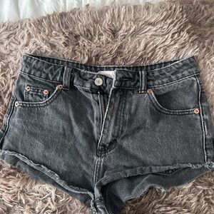 Topshop Gray Jean Shorts with High-Waisted Cut and Frayed Hem